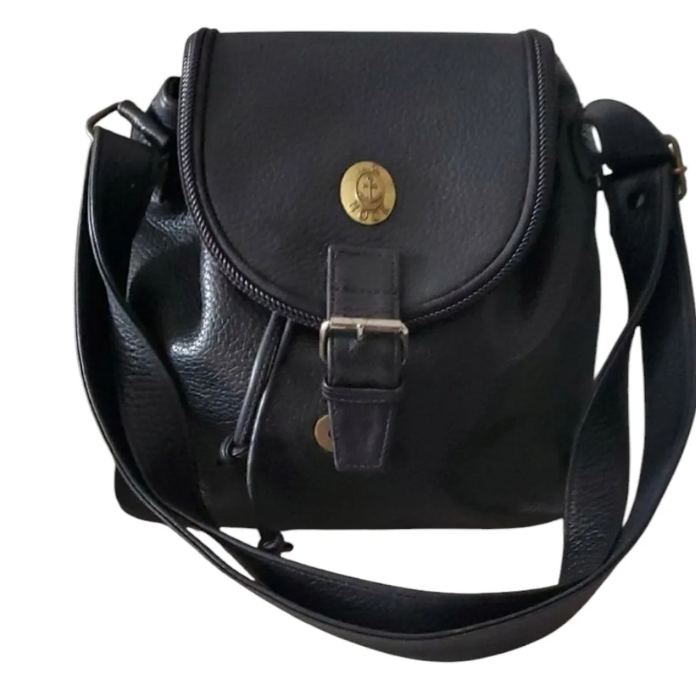 J.G Hook Vtg Black Crossbody Bag  with Adjustable Strap and Flap Closure